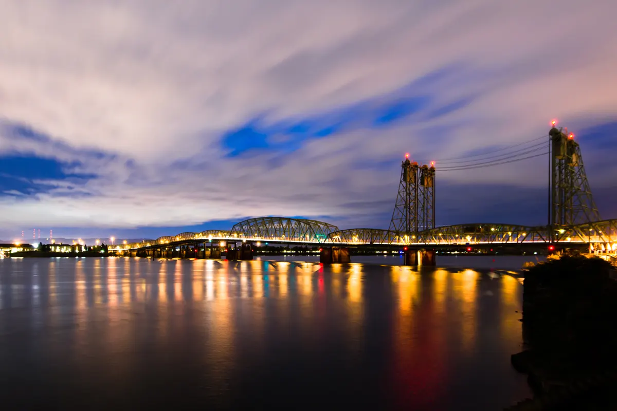 Columbia River I-5 crossing the Columbia River at night